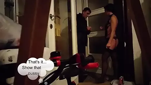 Husband films beautiful wife flashing pizza delivery guy