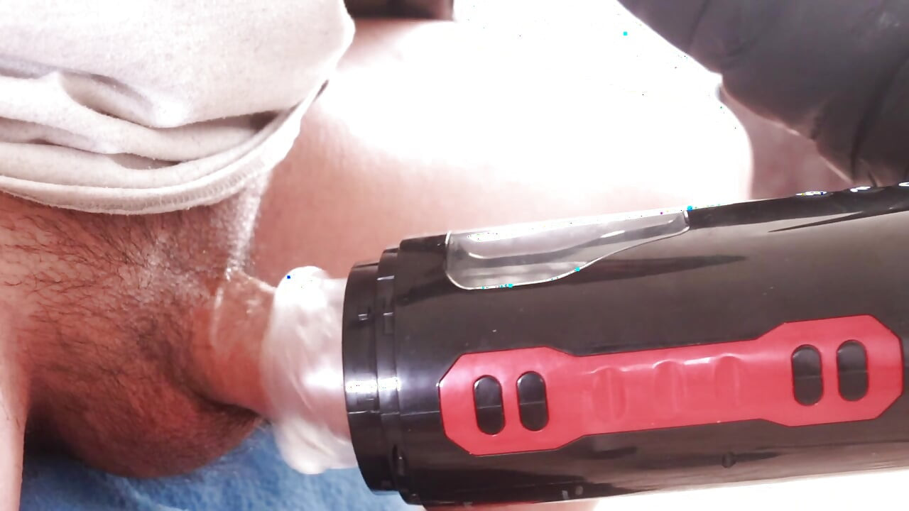 milking my dick with an automatic fleshlight