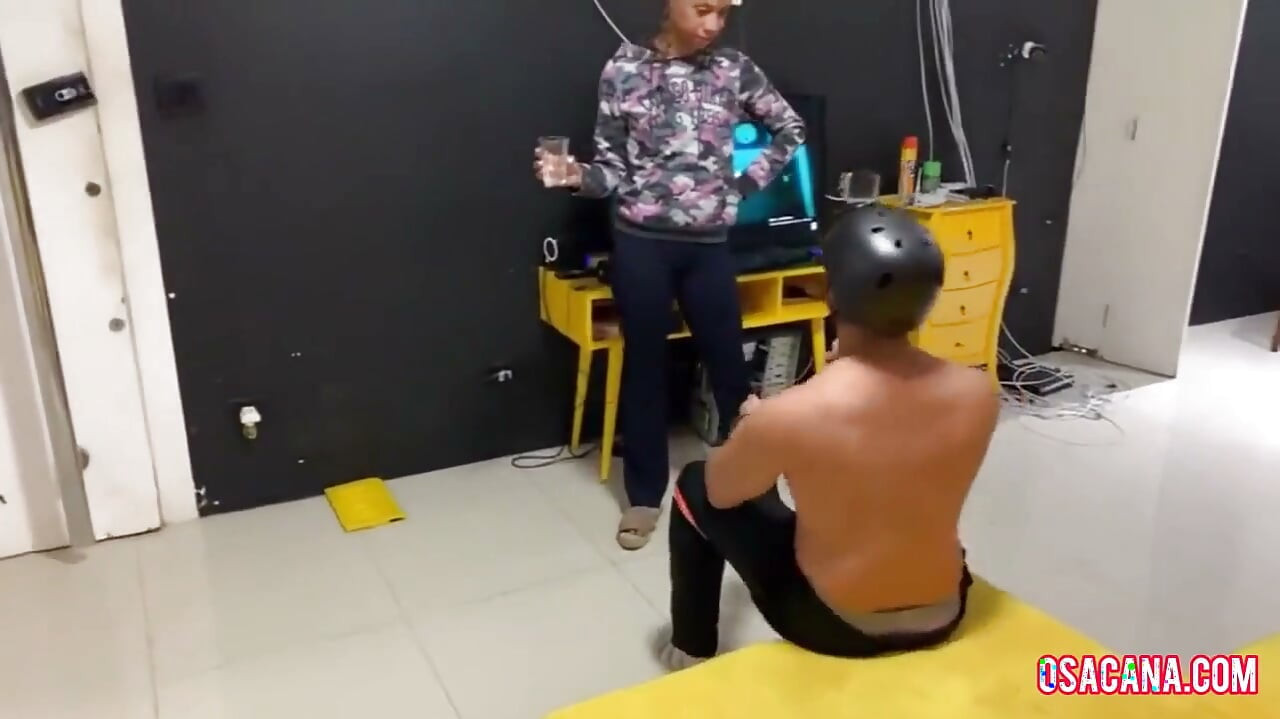 瘦辣业余性交