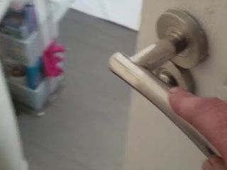Złapałem żonę pod prysznicem z wibratorem