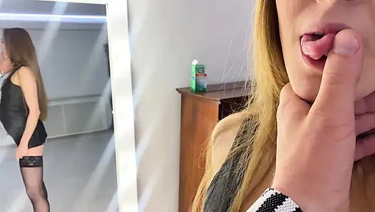 Majikan dobel penurut ini mengikat tali bdsmnya sebelum ngentot pantat bahenolnya habis-habisan