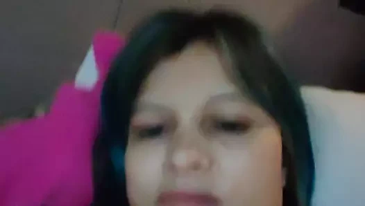 Lusi kocası kamerada diğer erkeklerin önünde mastürbasyon yapıyor