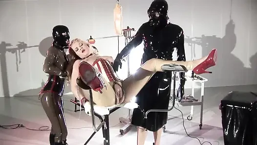 Blonde slut gets fucked and pissed in a threesome