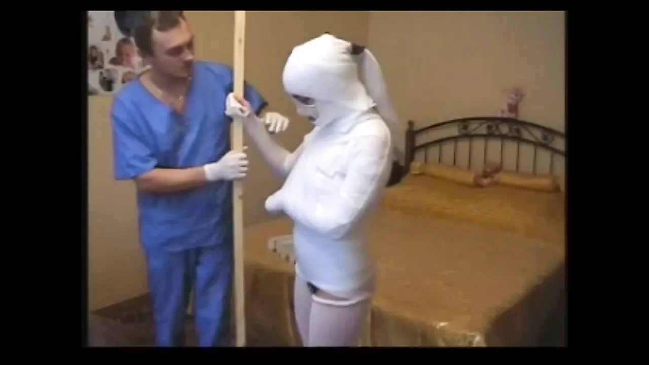 Full Body Cast Girl