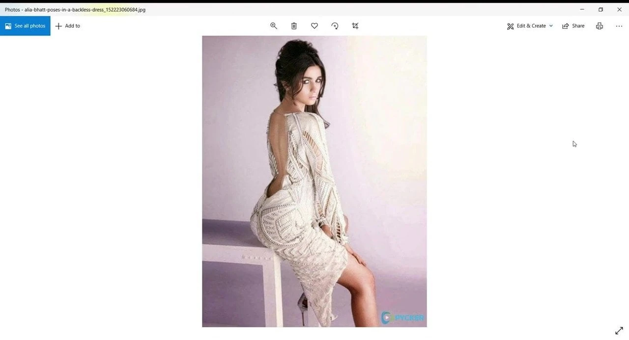 Hot Alia Bhat αφιέρωμα στα χίντι