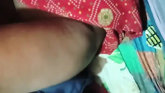 Seorang peri datang dari langit, dan dia adalah tamparan bur dan pantat yang cantik.