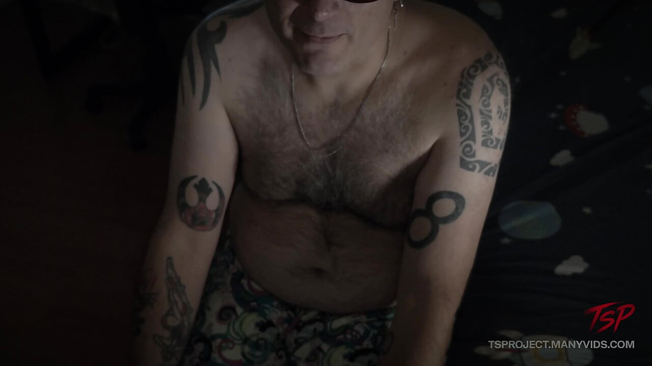Mickey 18: Gay Casting Roleplay 4K