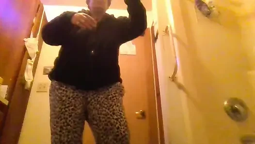 Slow Dance with Me