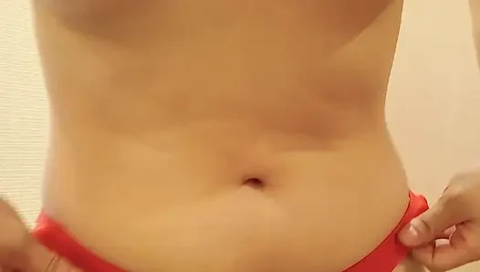 Зрелая женщина меняет видео