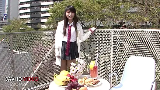 Ryo Asaka: Erregter teenager nimmt nach langem tag der sehnsucht dampfende dusche