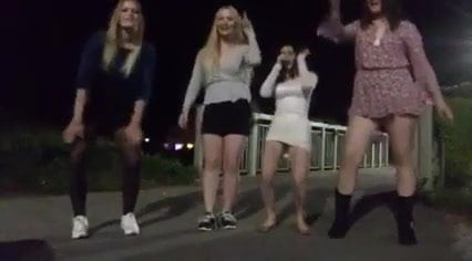 Angelica Lindholm Bring back the 80 century sexy danse