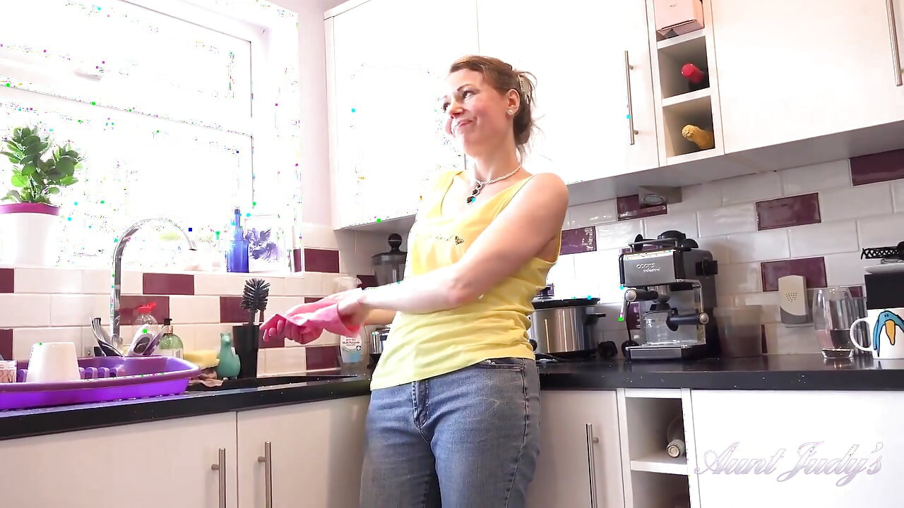 AuntJudys - 46yo natural fullbush milf Alexia (JOI)