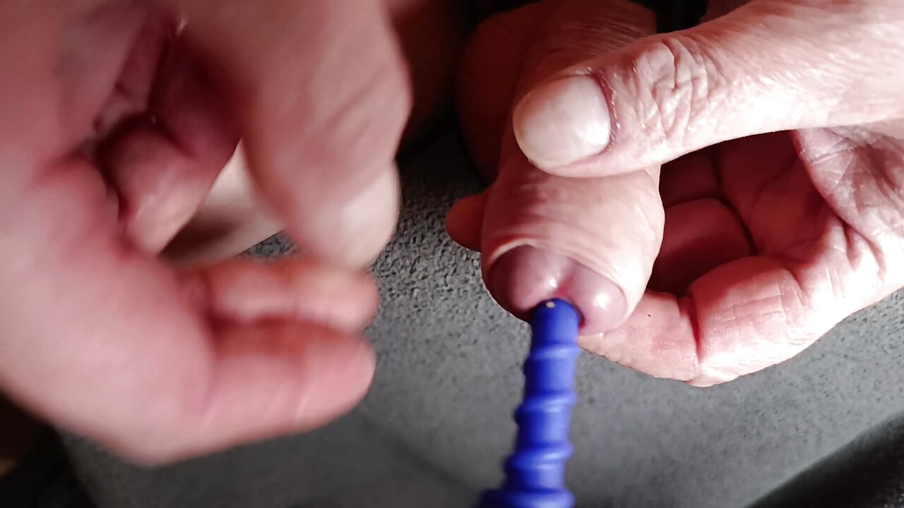 CBT، قفس آلت تناسلی، کاوش