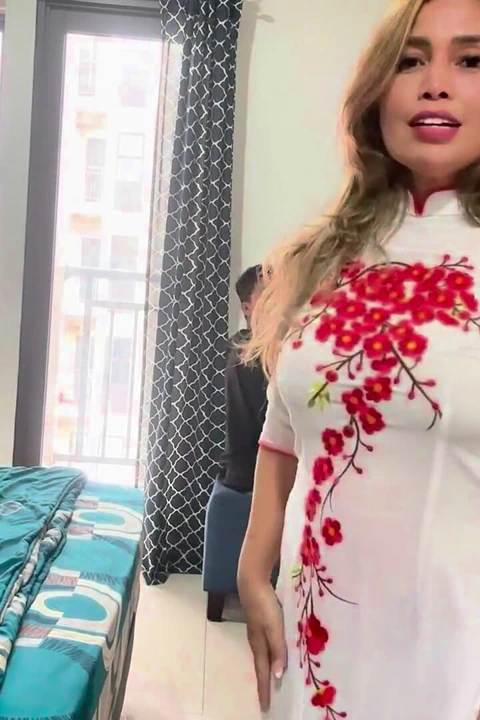 我妻子在我远程工作时打断了我和她发生关系