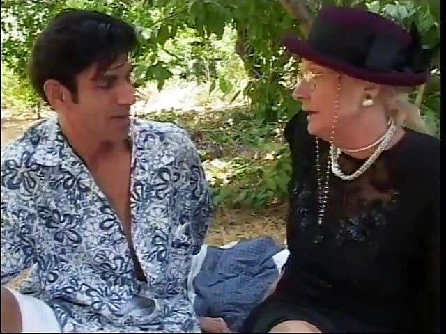 Sex-crazed granny gets slammed from behind outdoors