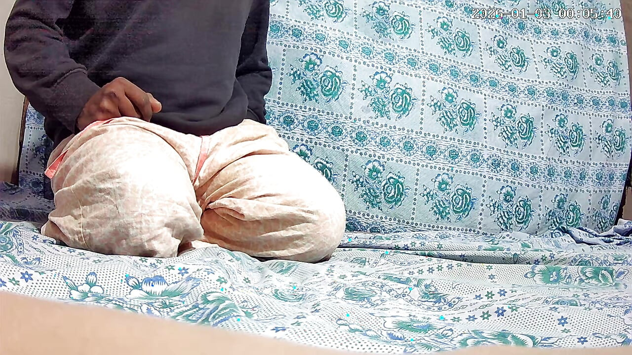 صبي داسي هندي يدوي في الحديقة 28655