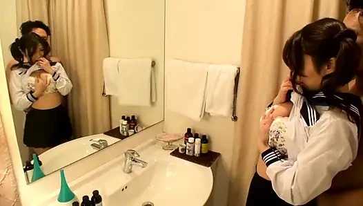 Tubuh aduhai ayumi shinoda dicrot sperma hangat!