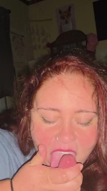 Adakah awak mahukan blowjob lewat malam sebelum tidur? Saya menaruh awak lakukan | Klip 1