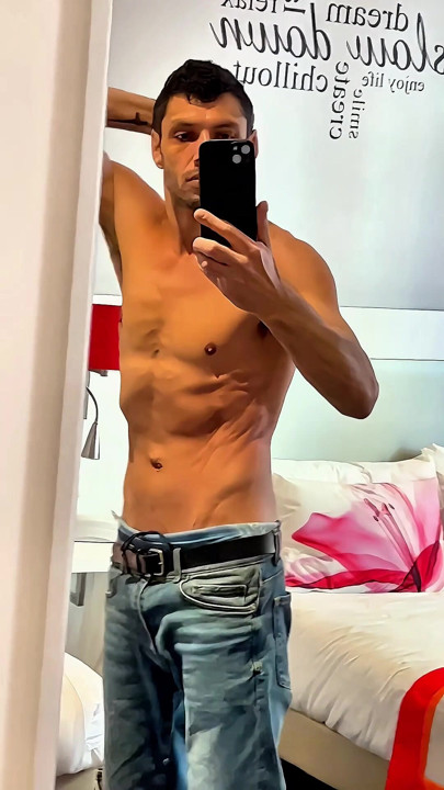 SKINNY BODY or FIT GYM MUSCLE ? FUCK BABY