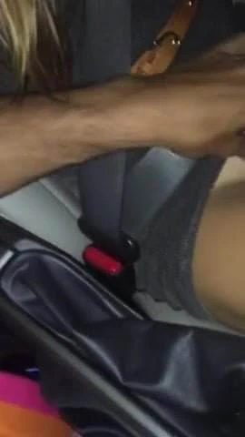 WHEN DRIVING, ZERO DISTRACTIONS
