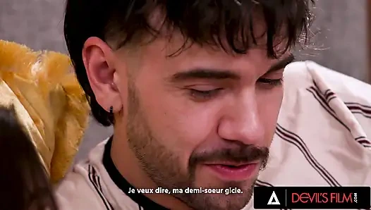 Devils filmi - azgın Chanel Camryn üvey erkek kardeşinin fışkırtmasını istiyor