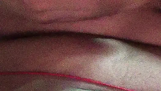 Вибратор дези в спальне