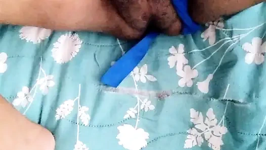 Seni burada bekleyeceğim, benimle gel, bir süre eğlenelim