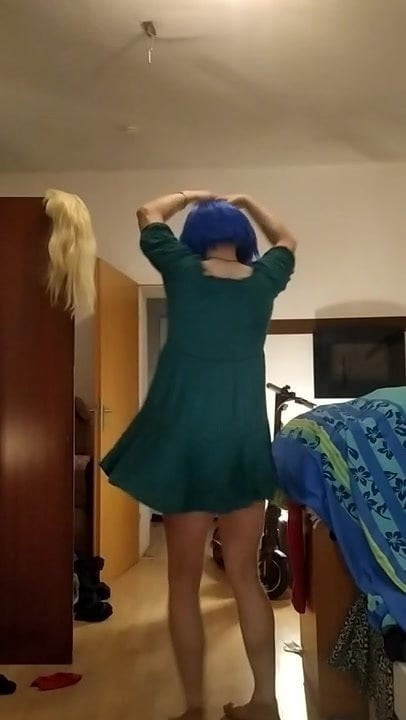 Обожатель платьев