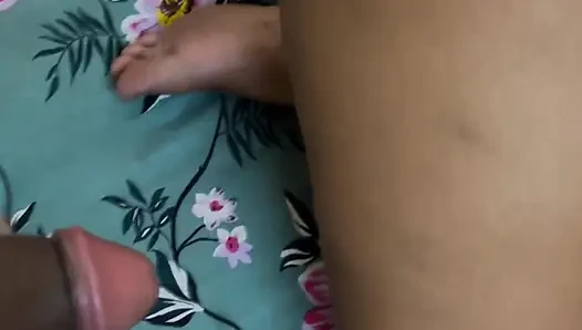 Pasangan asli india ngentot di kamar pribadi -4k video lengkap