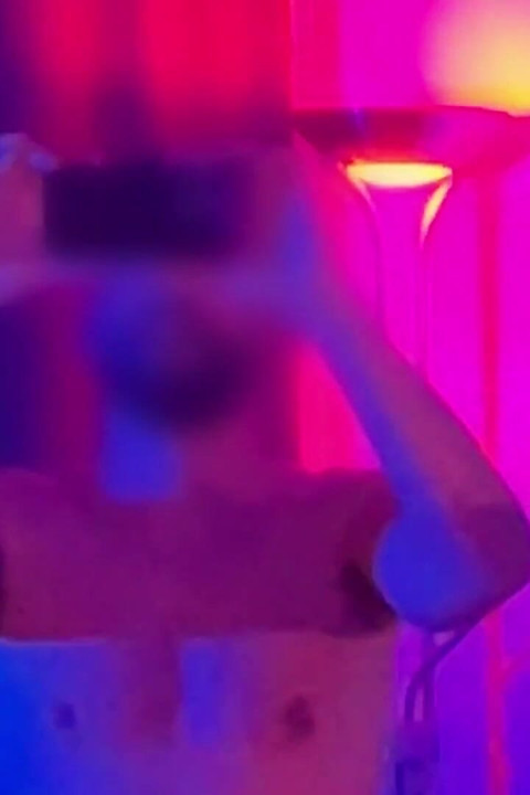 Fucking a Silver Stepdaddy in Sexy Lighting