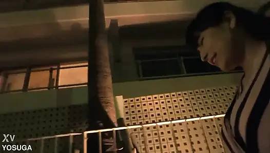 Büyük memeli Japon orta yaşlı seksi kadında yaramazlık. Olduğu gibi dölle.