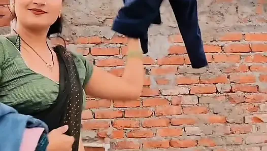 Sexy bhabhi devar ne flating karke pata liya uske baad puri raat kiya sex
