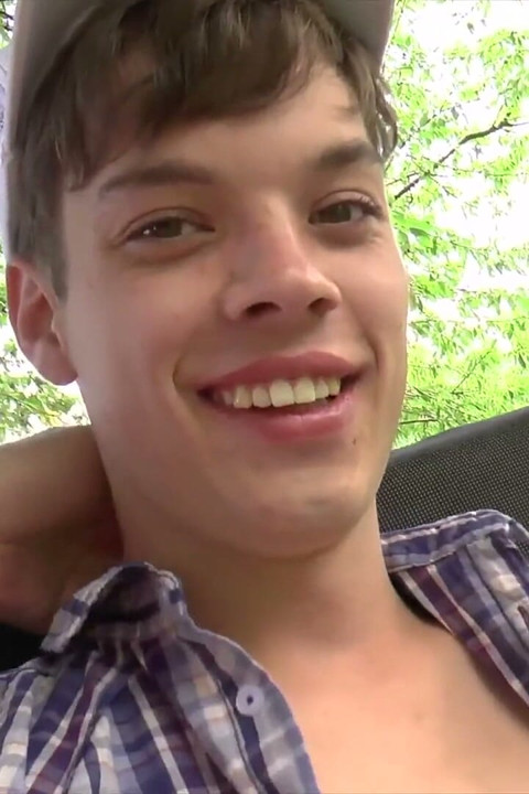 Handjob Tommy Poulain's Thick Cock All Day Long
