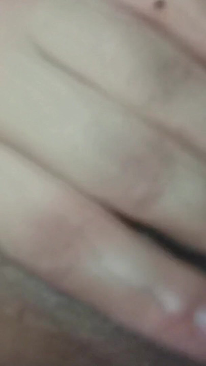 Ikonický okamžik z "Část 2 SQ.uirt Pinay LDR Manželka"