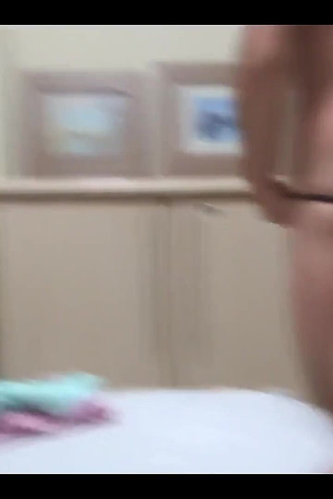 Soția mea de pe plajă mă face să încornorez cu cel mai bun prieten al meu, masturbare, futai, muie, ejaculări