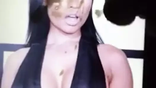 Nicki minaj geliyordu