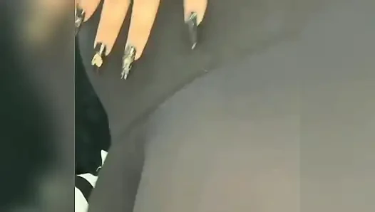 Taytlı Soyunmalı Mastürbasyon Fantazi