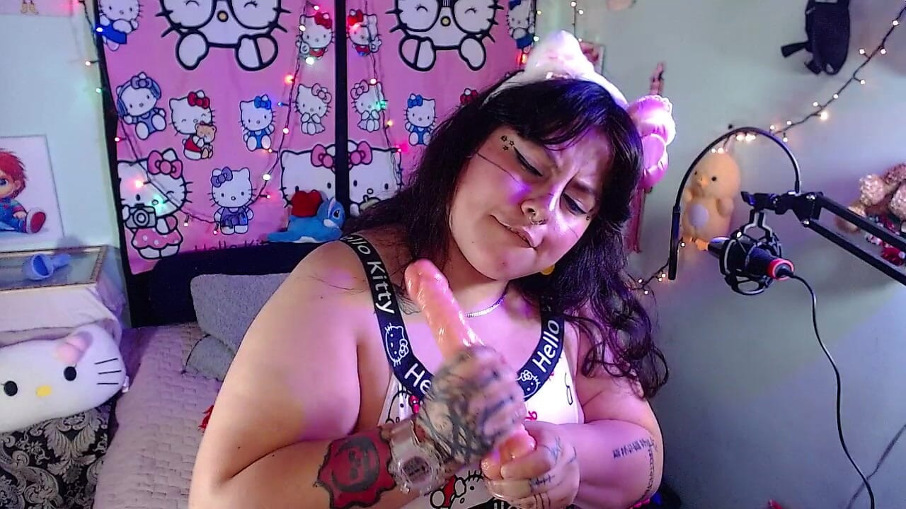 My mouth wants more: Extreme blowjob with a white dildo!