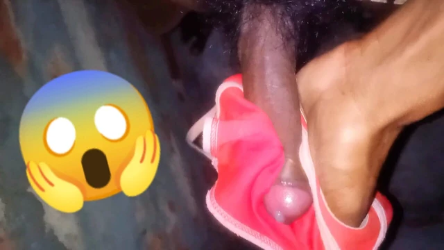 A Masturbating In Girl Red Bra