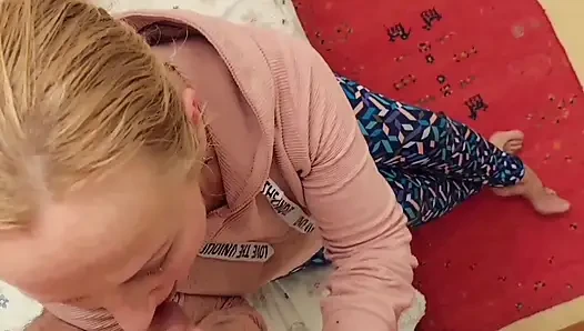 Blonde Mature Wife Enjoys Foot Worship and Oral