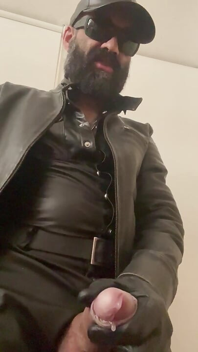 انزال چرمی