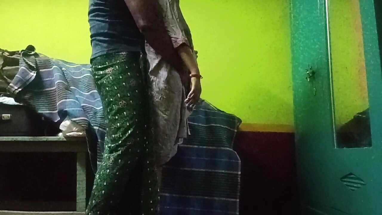 Fucking my neighbour girl in her home secretly