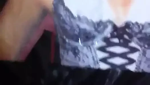 Pancutan mani pada Kareena