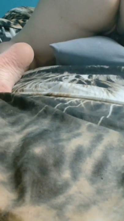 Milf horny and humping pillow | Clip 1