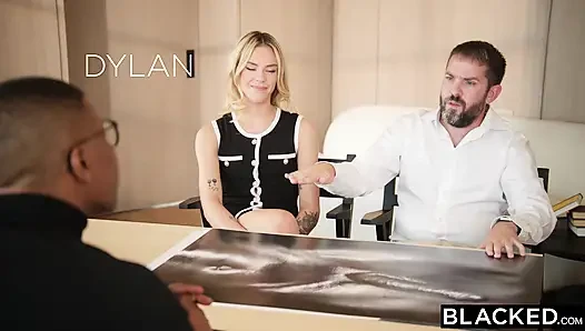 Zenci aç sarışın evli kadın Dylan Moore sinsi büyük zenci ilişkisi yaşıyor ve dölleniyor
