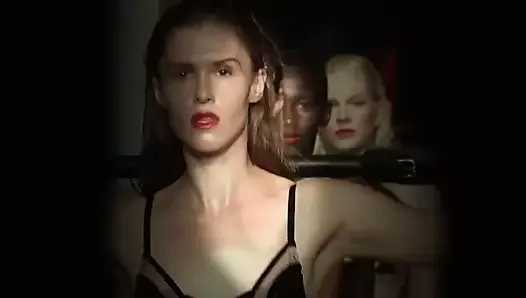 WATCH HER STRUT - oiled fetish fashion models