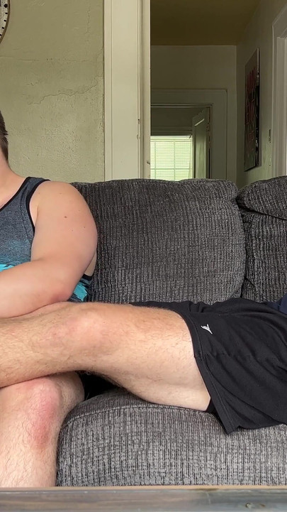 บูชาเท้าหล่อของ Cdubs