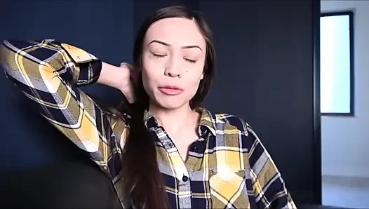 Oğlumun ateşli kız arkadaşını sikiyorum - natasha ty - mükemmel kız arkadaş - alex adams