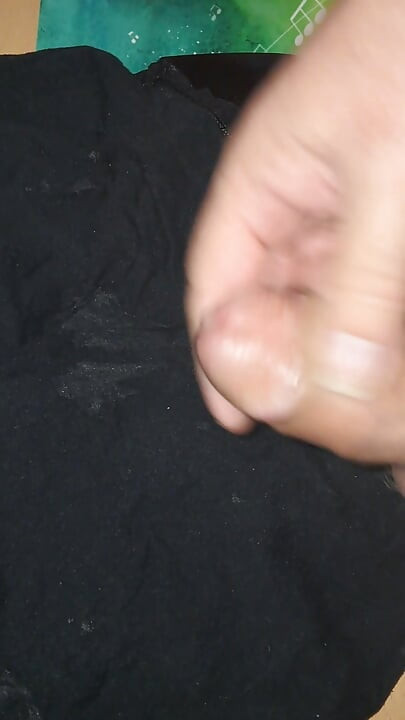 3 squirts on the same panties