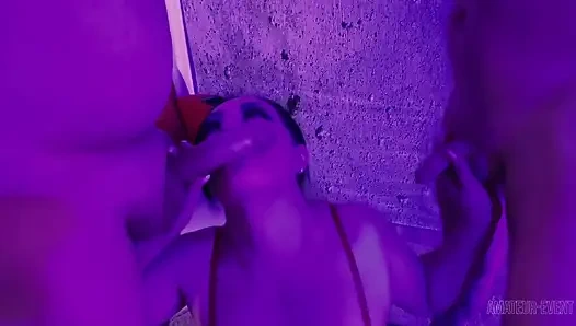 Elina Anonim Ve Genel Olarak Tamamen Sevişti